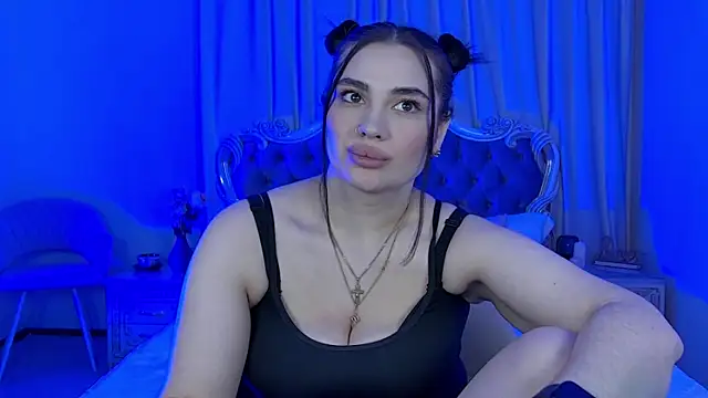 AdrianaTorres webcam