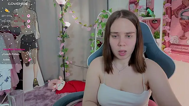 lunalyna - Lunalyna's free webcam