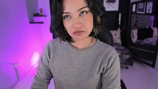 renee_shelby_ webcam