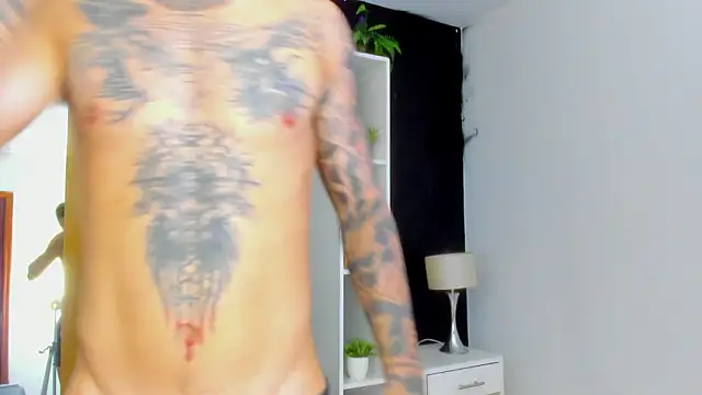 Andrew_sanders68 webcam