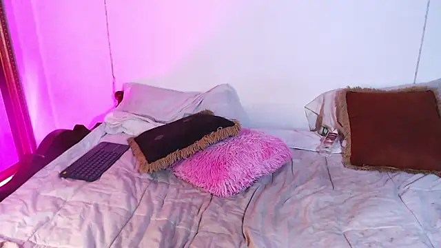 Alice_Foster_ webcam