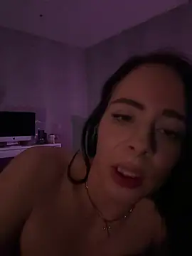 Viktoria_Marie webcam