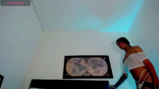 katha_Crawford webcam