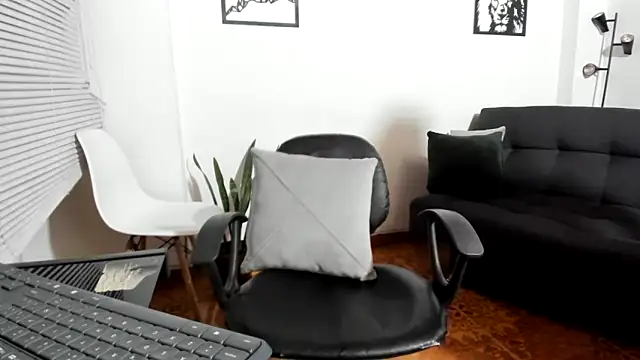 merlinaadams_ webcam