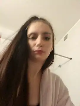 michouxxxx - MichouxXxx's free webcam