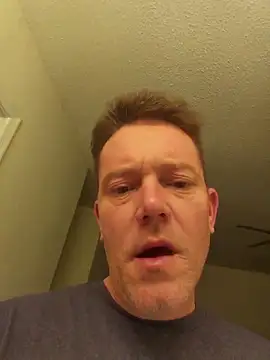 bigtater1999 - Bigtater1999's free webcam