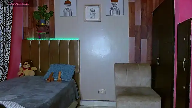 electrabrowns webcam