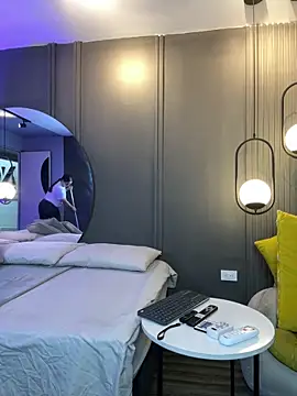 tayler_kim - Tayler_Kim's free webcam