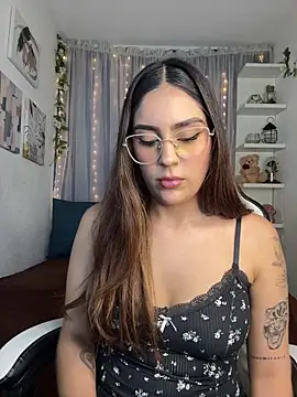 hazzelgray - HazzelGray's free webcam - UK Sex Cams