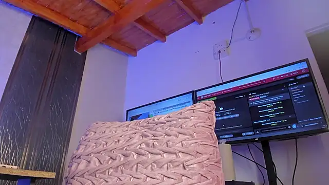 swt-booty - Swt-booty's free webcam