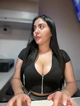 Sofia_Collins- webcam