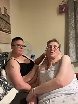 curvy-jinx - Curvy-Jinx's free webcam - UK Sex Cams