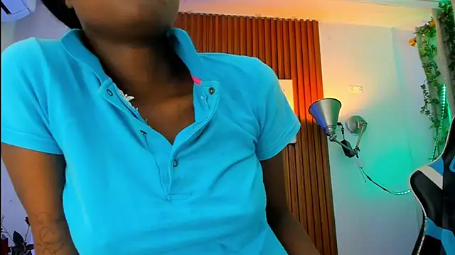 evaa_18 - Evaa_18's free webcam - UK Sex Cams