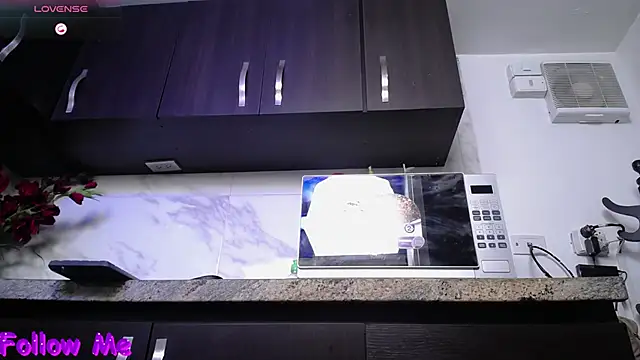 shantala_krisha webcam