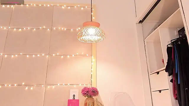 violethilton - VioletHilton's free webcam