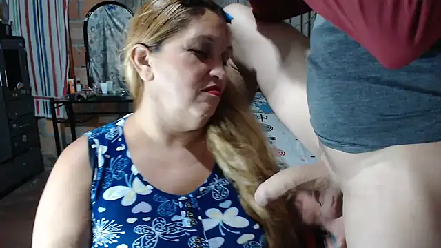 mom_son_dirty webcam