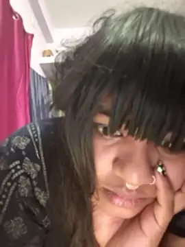 Deborbhavi222 webcam