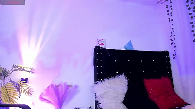 Cooperrosscute233 webcam