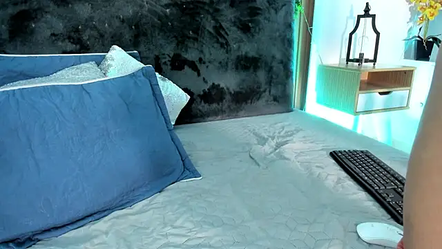 Karlagonzales_ webcam