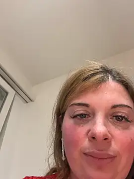 Webcam Model (Lombada)  is live.Free join now!