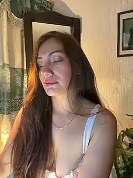 Webcam Model (emmily_d)  is live.Free join now!