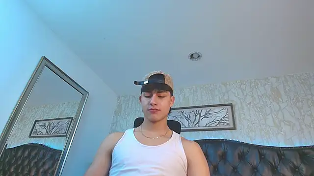 lander_cruz - Lander_Cruz's free webcam - UK Sex Cams