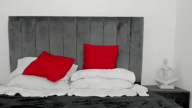 redndizzy - RedNDizzy's free webcam