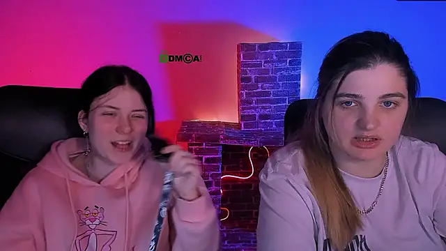 inga_gree (Ask my age) - flash boobs