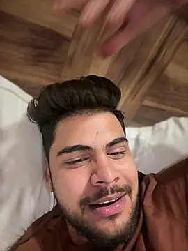 Hornybeardguy webcam