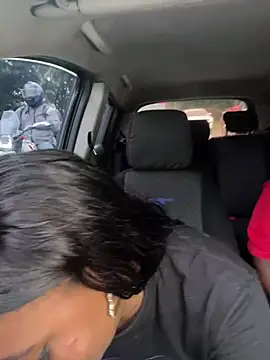 Webcam Model (loana_vegas)  is live.Free join now!