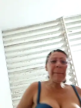 mia-funny20 - Mia-funny20's free webcam - UK Sex Cams