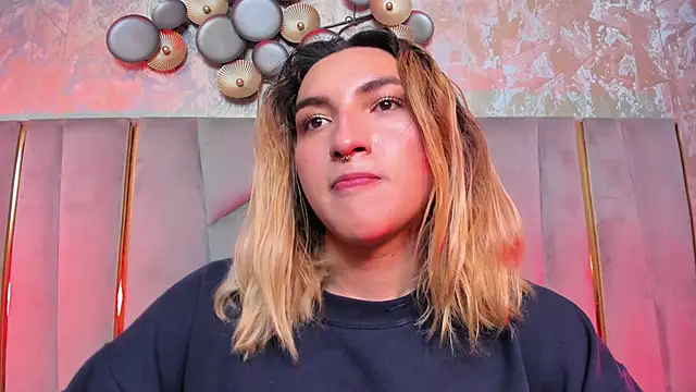 tomlondon_ - TomLondon_'s free webcam - UK Sex Cams