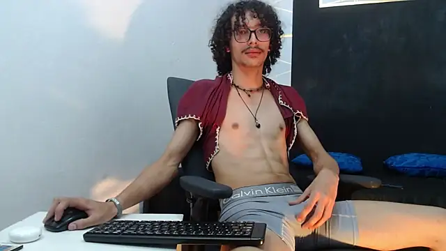 KittyStarmorbid webcam