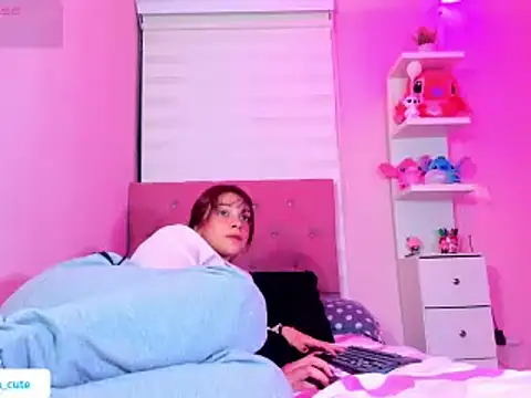 vannessa__shy - Vannessa__Shy's free webcam