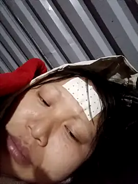 yoyo-mi - Yoyo-mi's free webcam