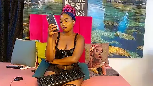 lisa-001 - Lisa-001's free webcam