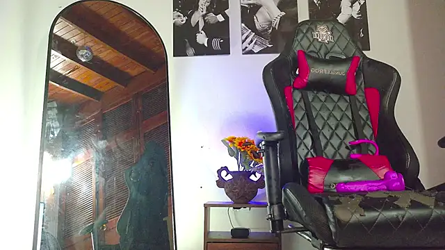 MarianaPradax webcam