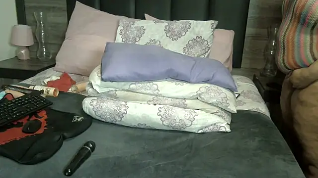 bigbutt-momj75 (F mature) - Pls Daddies help me to buy Lush4