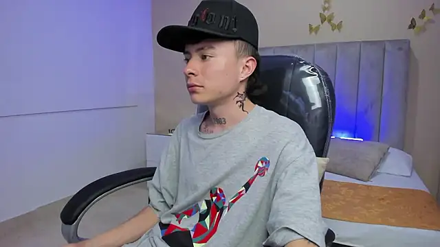 nascary_fox (M twink) - SHOW COCK 🔥