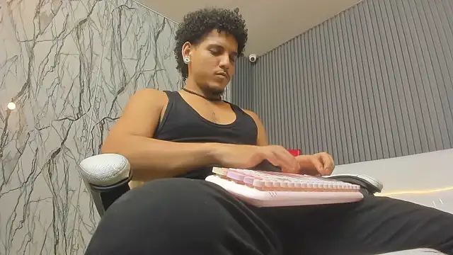 xfire_boy69 - Xfire_boy69's free webcam - UK Sex Cams