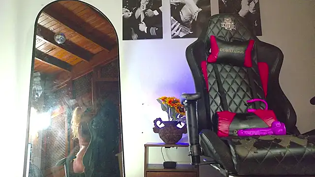 MarianaPradax webcam