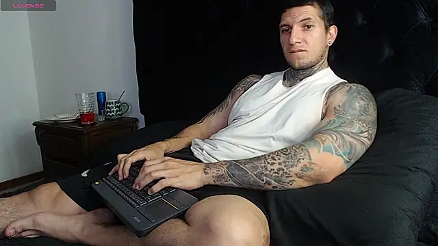 Shane_Clay webcam