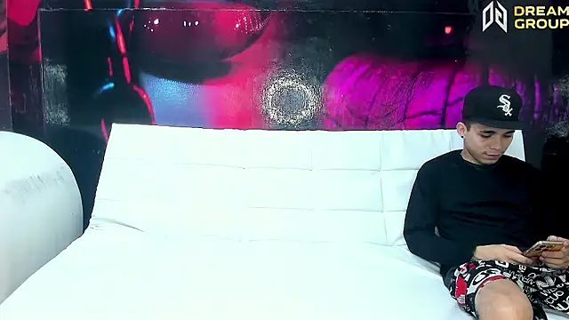 AmazingPartys webcam