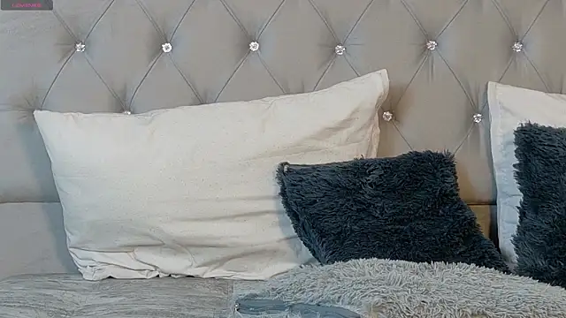 izzybelmonth12 webcam