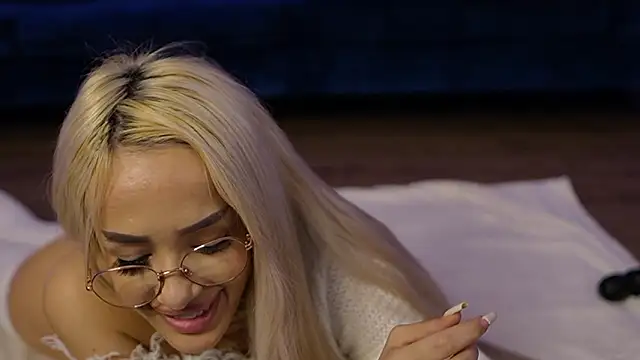 blondie_muller webcam