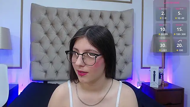 scarlettrox - ScarlettRox's free webcam - UK Sex Cams