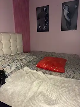 prettyamber - PrettyAmber's free webcam - UK Sex Cams