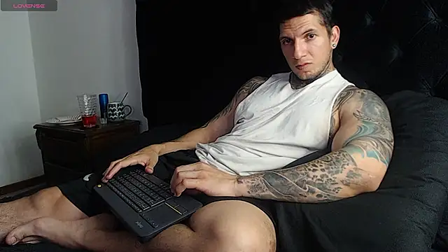 Shane_Clay webcam