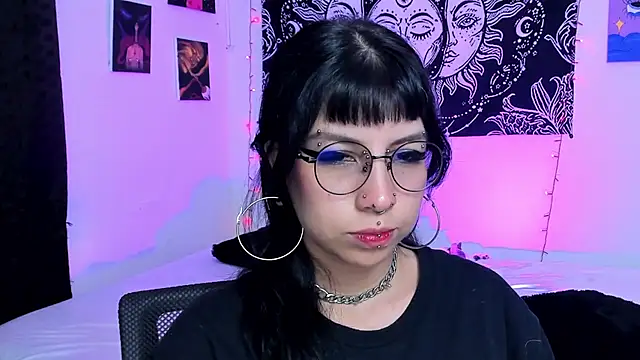 rose_72 - Rose_72's free webcam