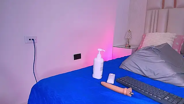 alanarose18 - Alanarose18's free webcam